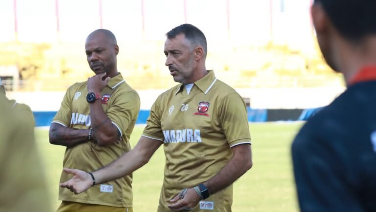 Jose Gomes Bicara Usai Latihan Perdana Madura United: Antusiasme dan Proses Perbaikan