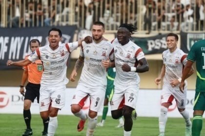 Selebrasi pemain Madura United setelah menang 3-1 atas PSS Sleman di Super League 2026-2027