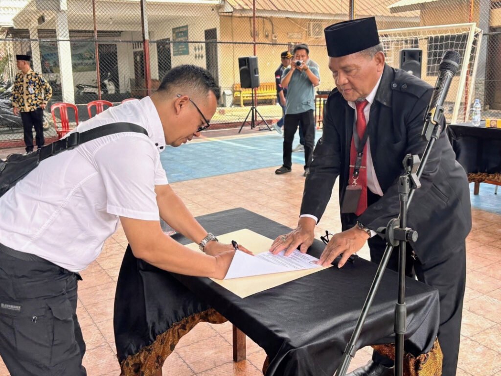 Pelantikan KPPS Desa Tridayasakti untuk 53 TPS menjelang Pilkades 2026